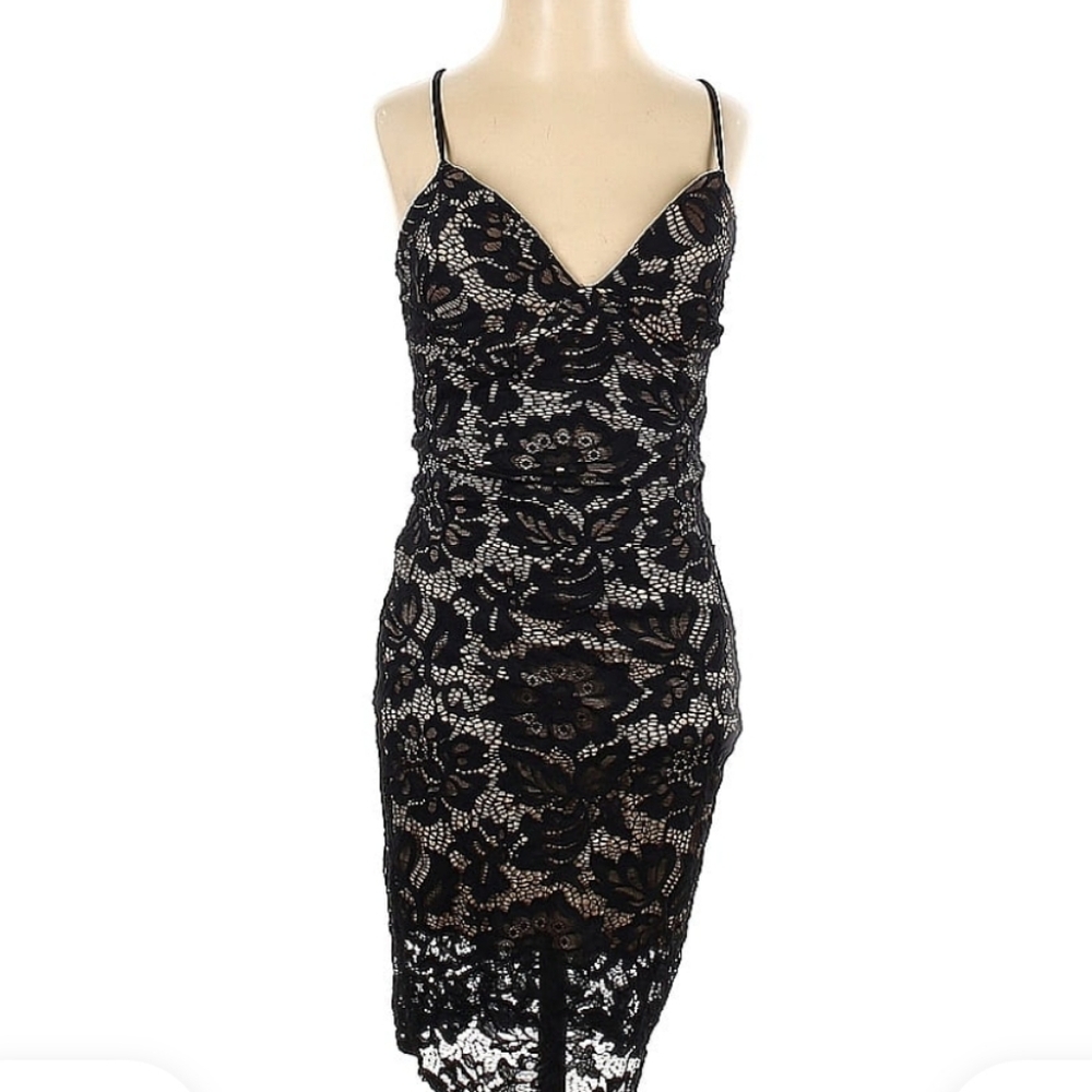 Chic Black Lace Dress
